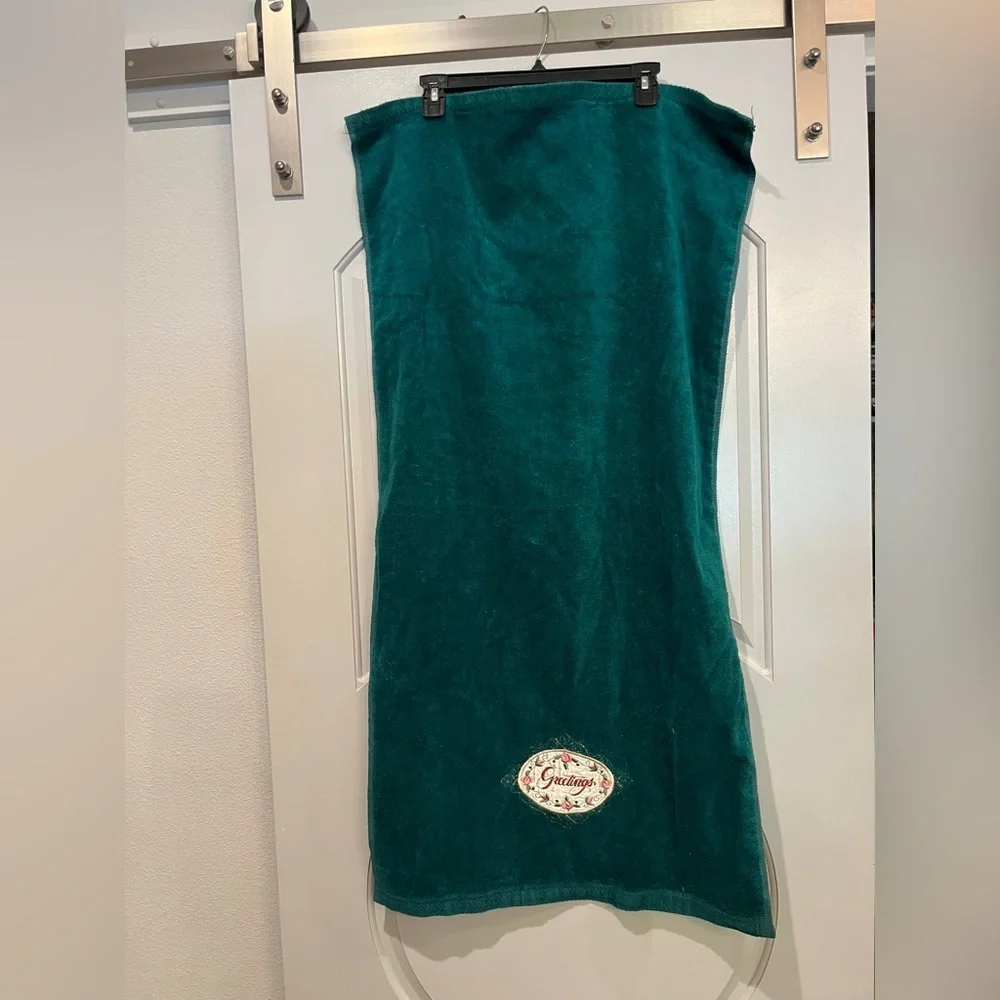Vintage floral pink embroidered “Greetings” Dark Green holiday bath towel.